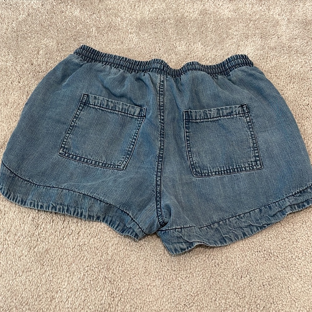 Draw string chambray shorts - Picture 2 of 2